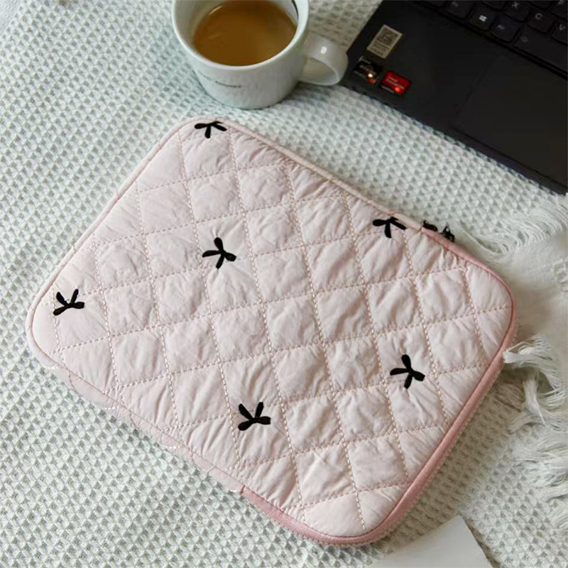 Diamond Embroidered Bowknot Liner Bag Pink