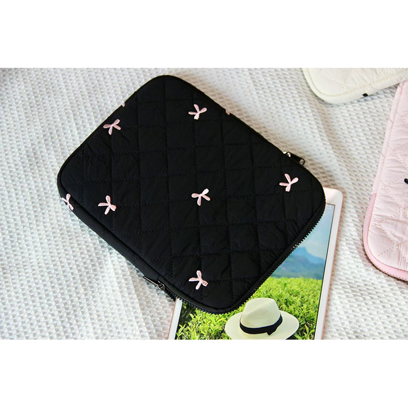 Diamond Embroidered Bow Liner Bag Black