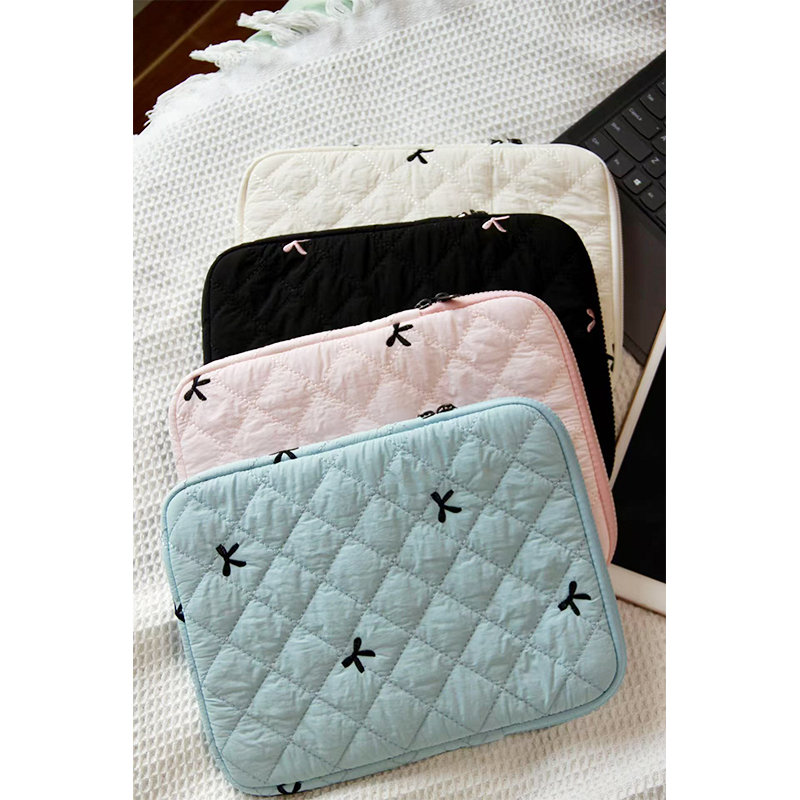 Diamond Embroidered Bowknot Liner Bag White