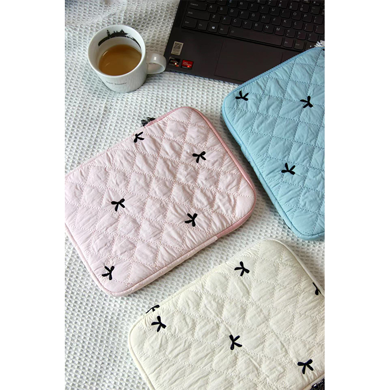 Diamond Embroidered Bowknot Liner Bag White